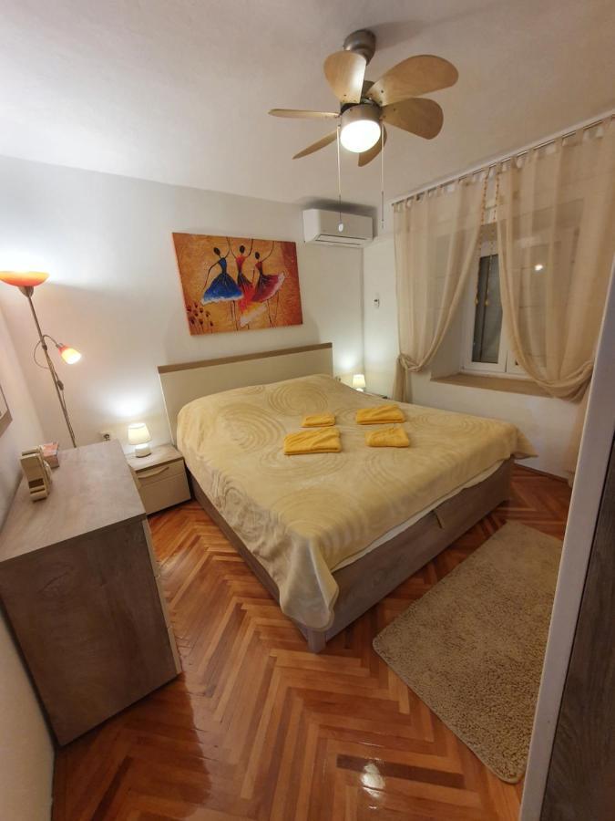 Apartman Stela Korcula Town Bagian luar foto